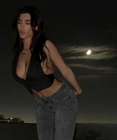 Bianca Censori erotic actress pictures