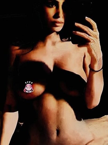 Bianca Censori high quality actress img