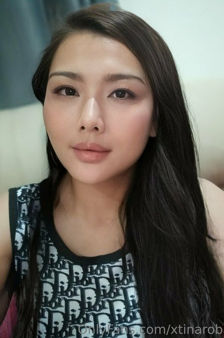 xtinarob sexy model images
