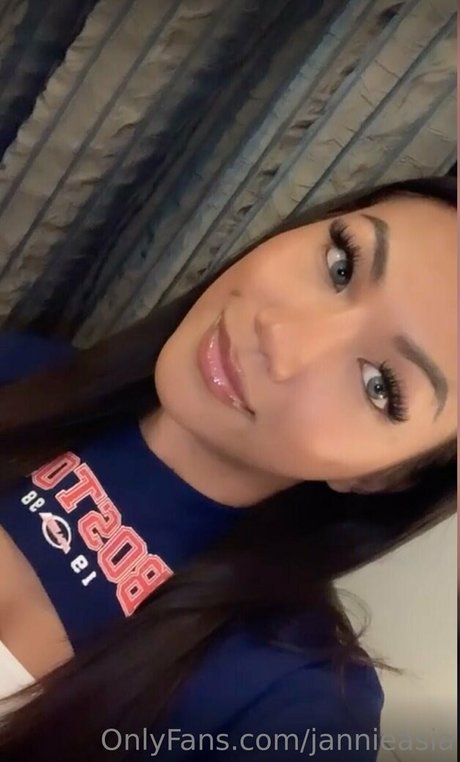 jannieasia pornstar erotic pic