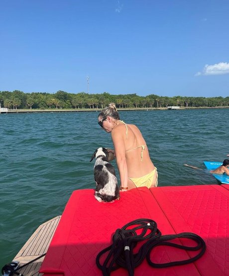 Lindsey Vonn model erotic img