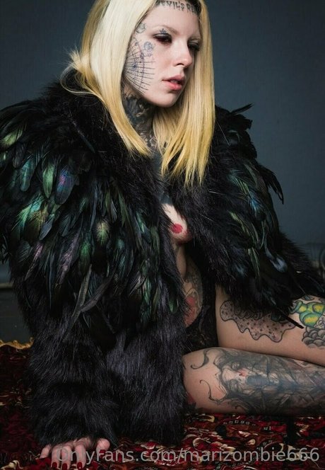 marizombie666 star top photo