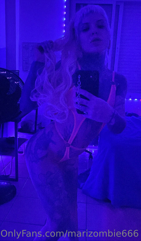 marizombie666 sexy star images