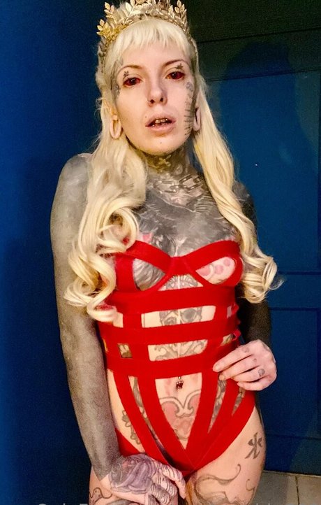 marizombie666 model top img