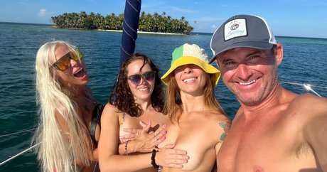 Sailing Doodles nude star galleries