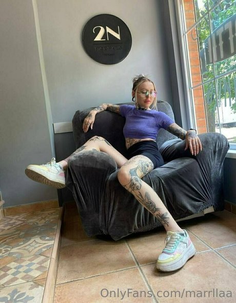 marrllaa star top pic