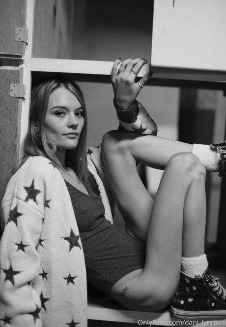 lilbird 777 star hot images