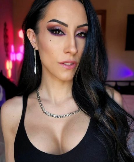 okStranger best model pics