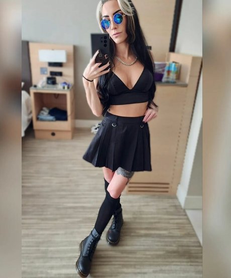 okStranger model hd archive