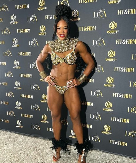 Bianca Belair pornstar naked gallery