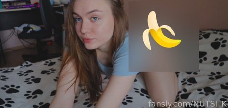 Nutsi erotic star img