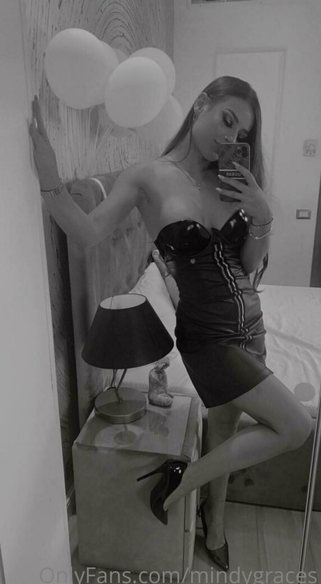 mindygraces nude model archive