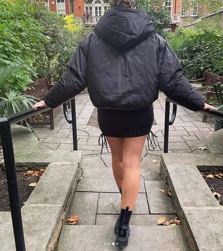 Imogen Thomas high quality model photo