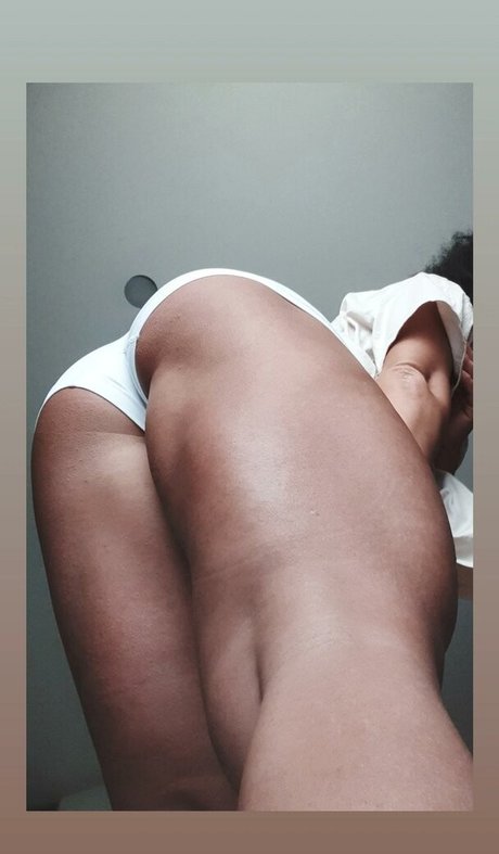 quadsqueeen art actress image