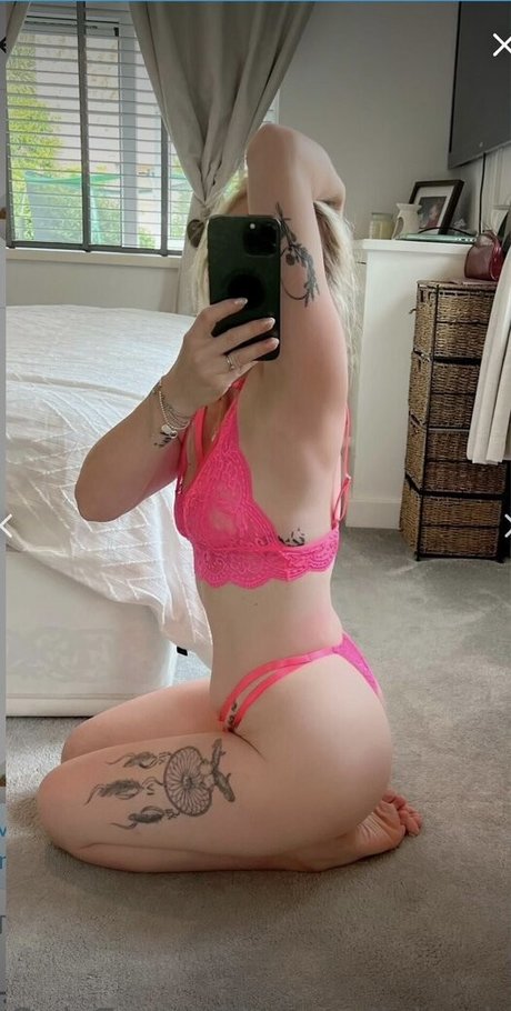 Natalie Hanby pornstar naked gallery