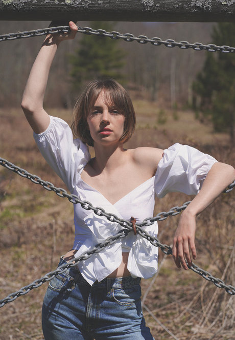 Maya Hawke pornstar sexy photos