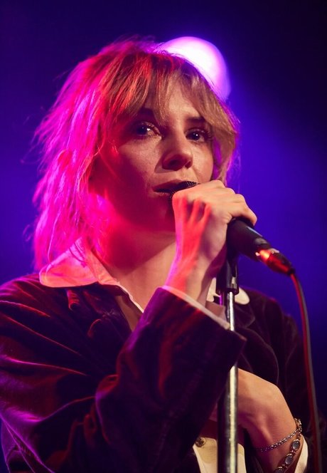 Maya Hawke top actress galleries