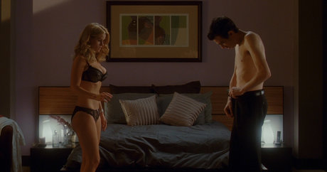 Alice Eve nude actress image