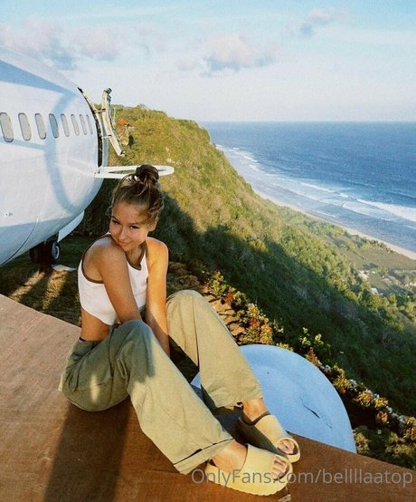 bellllaatop top pornstar img