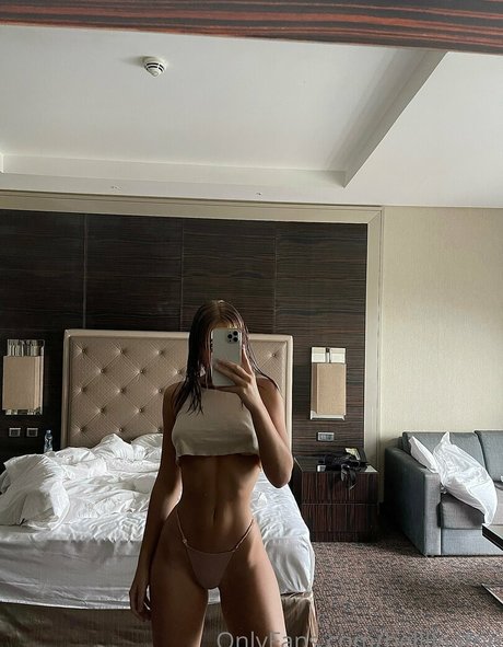 bellllaatop model porn photo