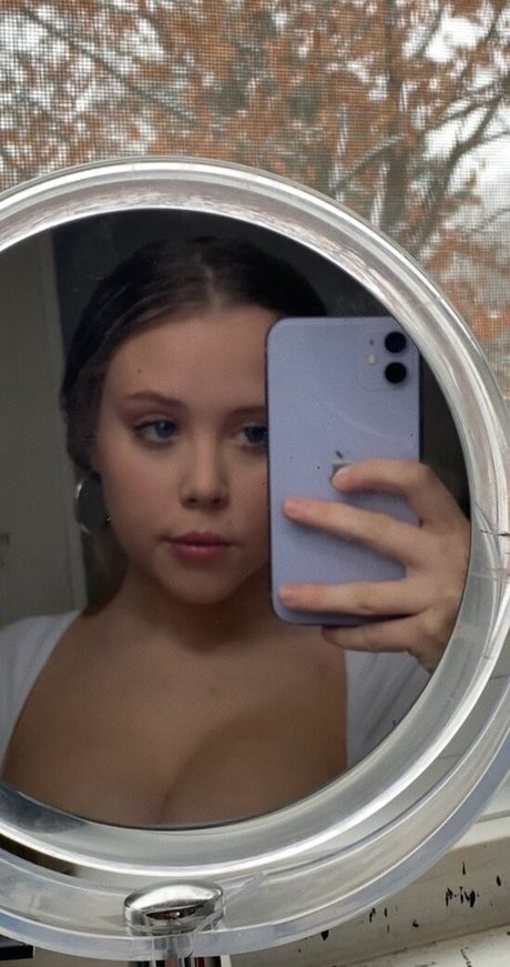 Emily Kyte exclusive pornstar photos