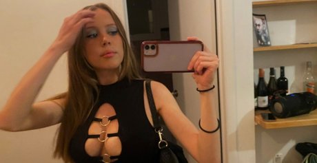 Emily Kyte erotic model photo