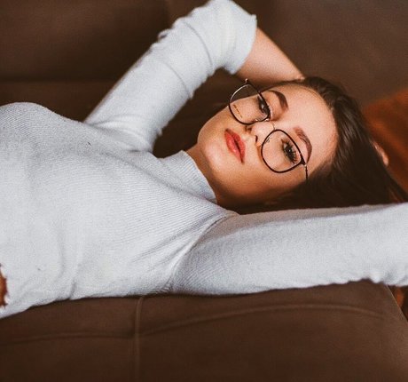 Emanuele Barros adult model photo