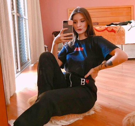 Emanuele Barros model pretty pictures