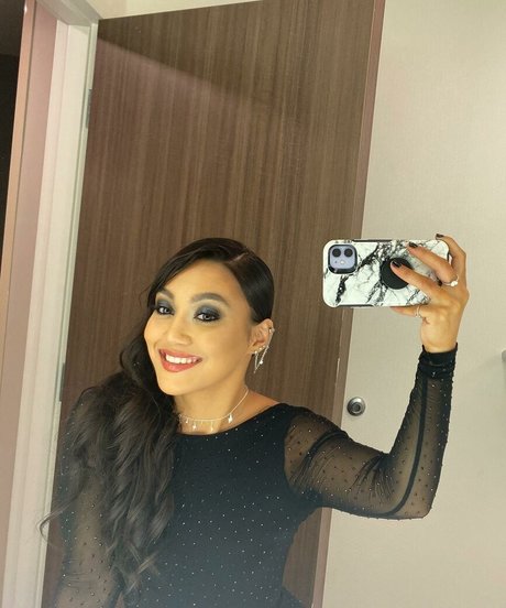 Roxanne Perez nude star archive