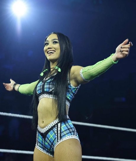 Roxanne Perez perfect star pic