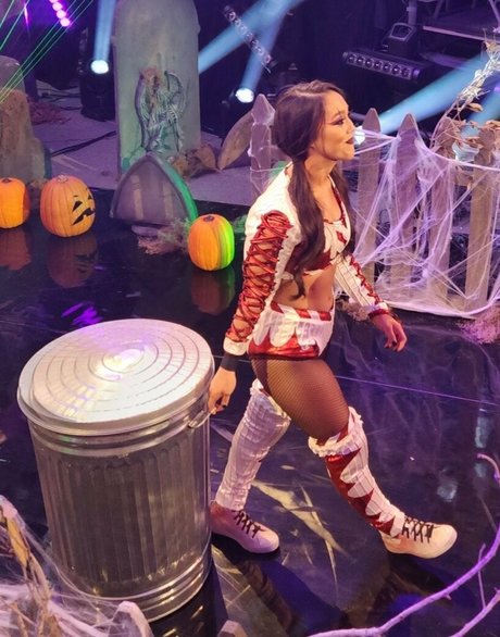 Roxanne Perez hot model archive