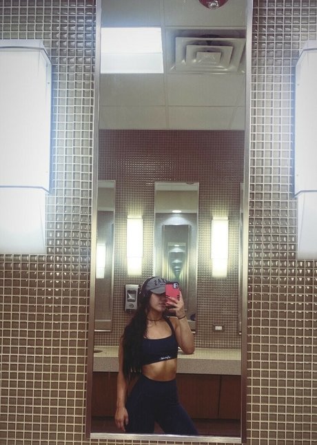 Roxanne Perez pornstar sexy img