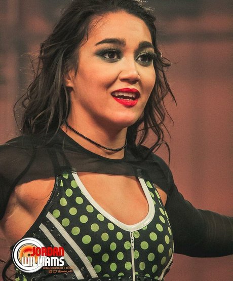 Roxanne Perez star art photos