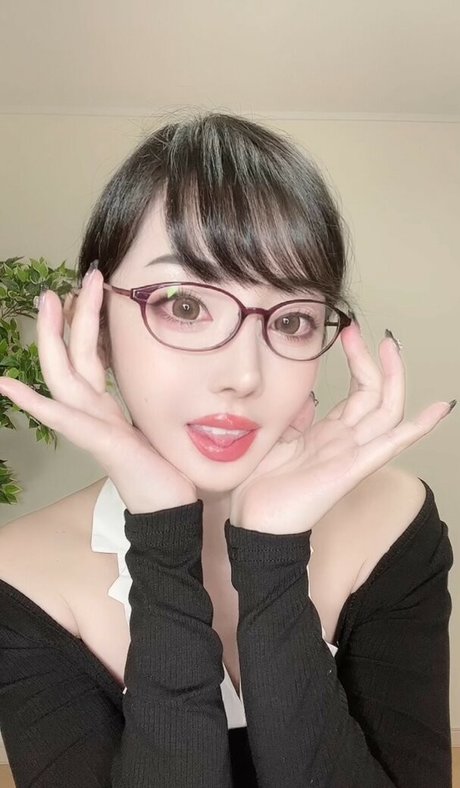 Ayachamo 1028 pornstar erotic pictures