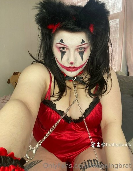 moaningbrat sexy star archive