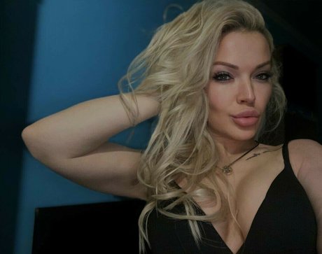 Julesblodna39 hd actress picture