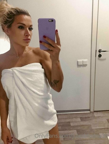 Julesblodna39 model sex pics