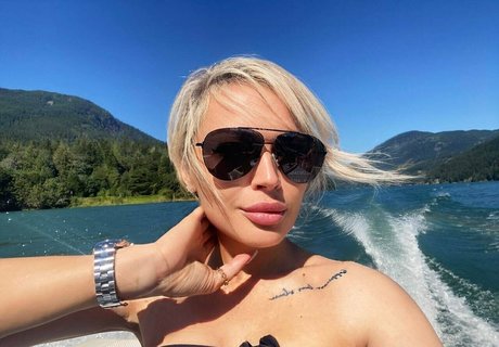 Julesblodna39 top star img