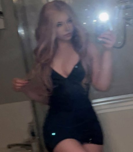 Carmen King pornstar nude picture