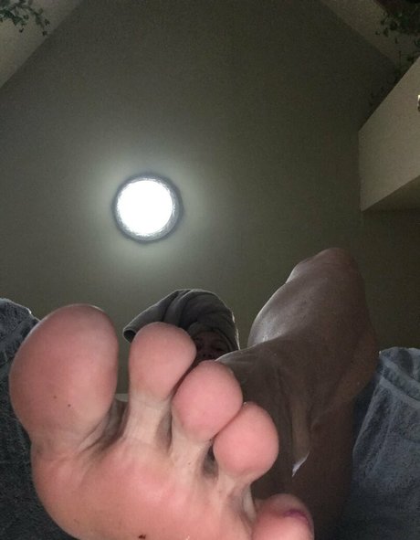 footgoddessbittavonsweet model pic