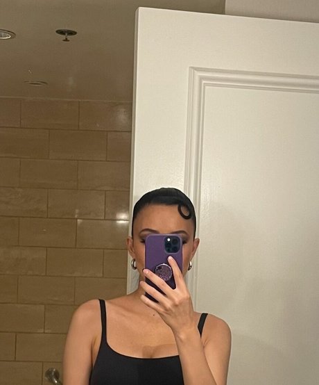 Christian Serratos star nice pic