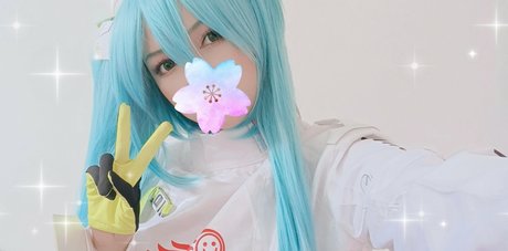 Yuusachii sexy actress pic