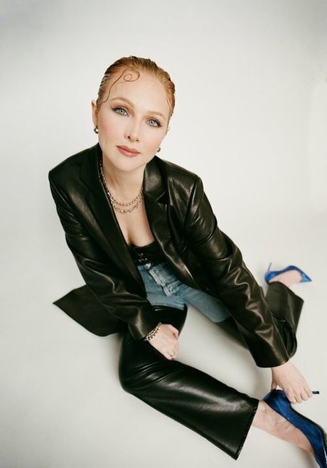 Molly Quinn perfect actress archive