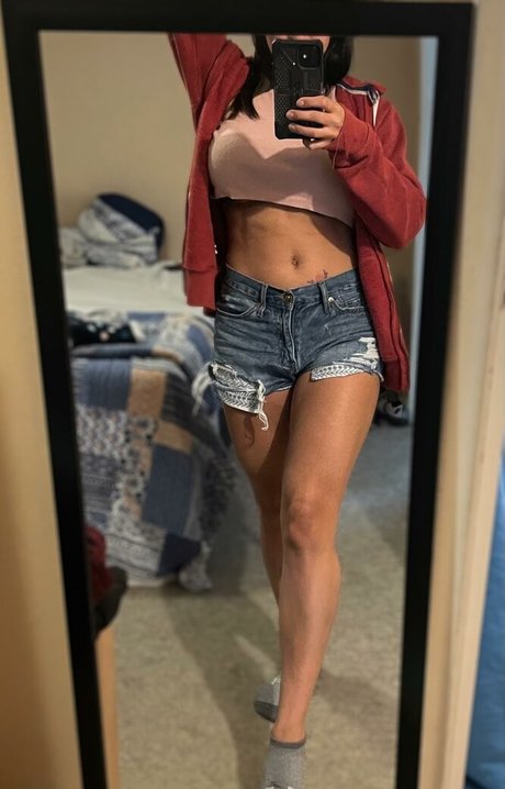 Sara Miller erotic pornstar pic