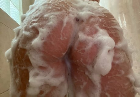 TheSaltyCowGirl star xxx pic