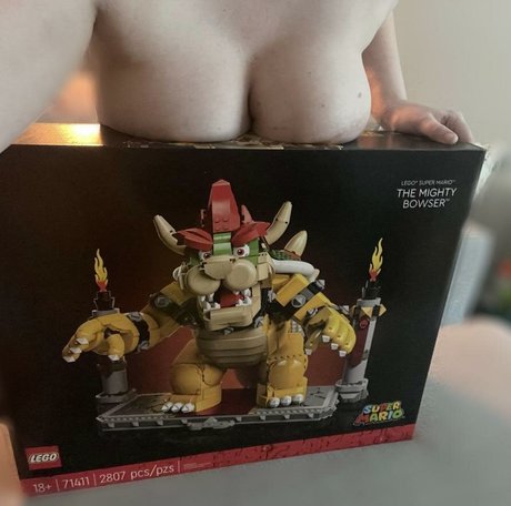 Curvy Nerd Penny star free image