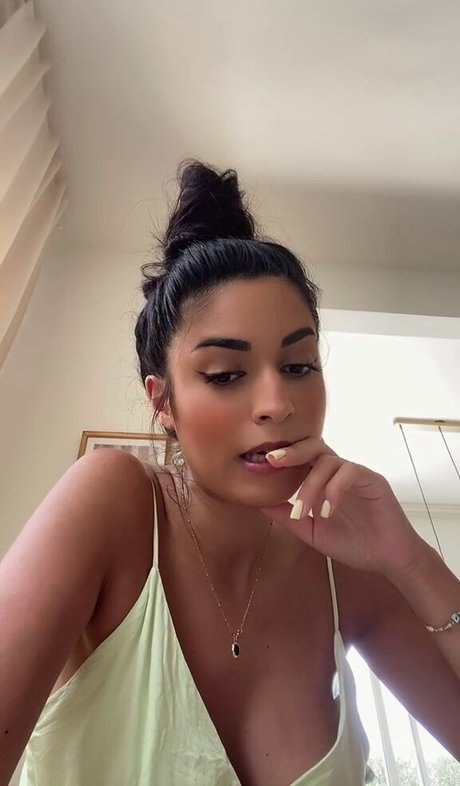 Shirin Azami pornstar high quality photos