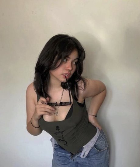 Jazzy Rosie pornstar hot images