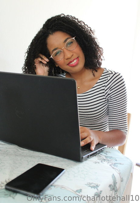 its charl0ttehall hot actress picture