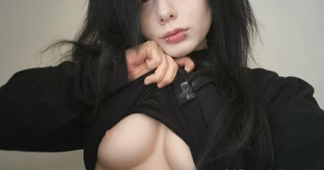 subbysuccubabie art model pictures